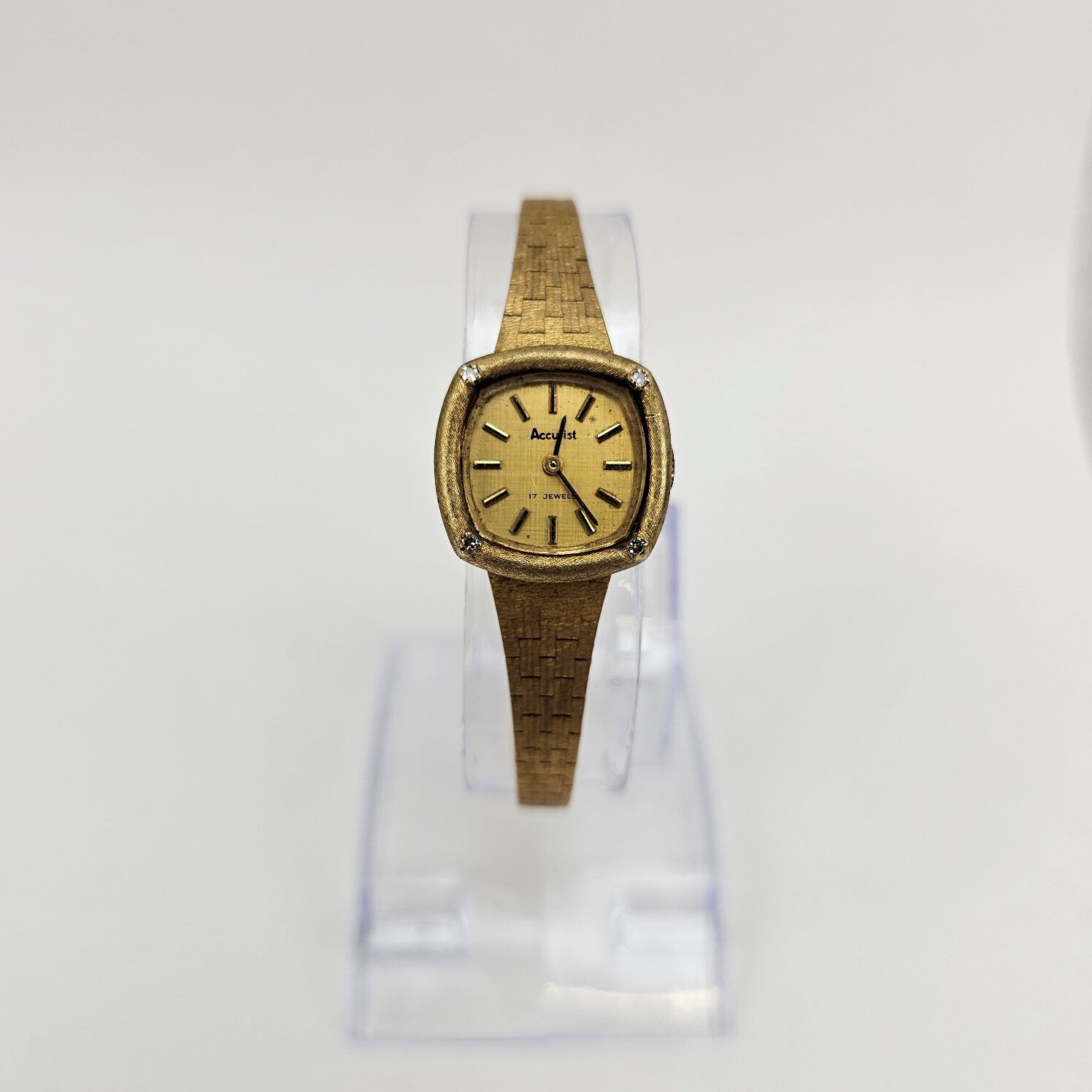 9ct Yellow Gold & Diamond Ladies Accurist Wrist Watch c1979