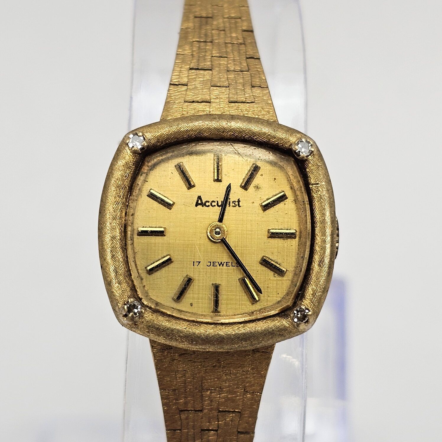 9ct Yellow Gold & Diamond Ladies Accurist Wrist Watch c1979 - Image 2