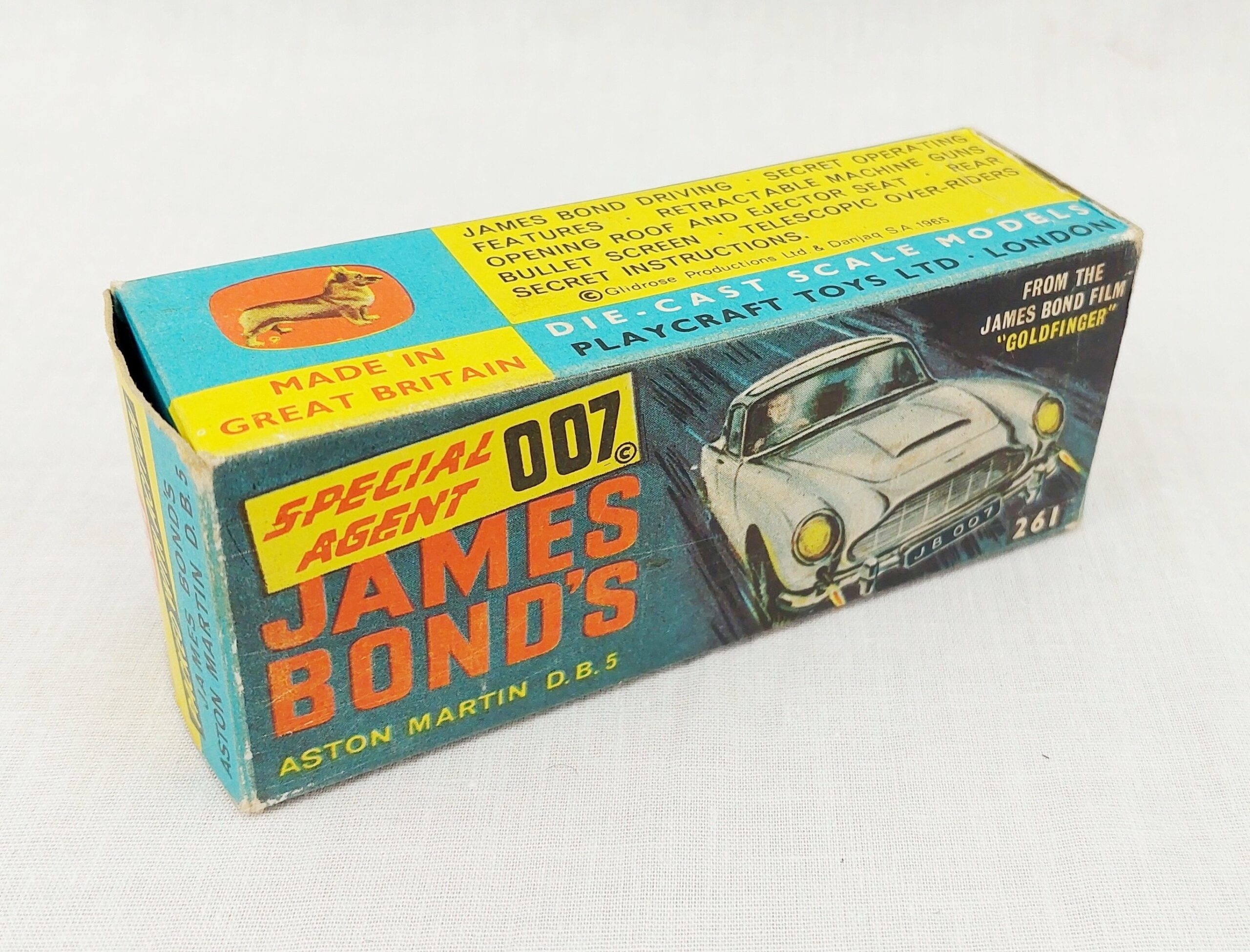 Boxed Near Mint Corgi James Bond Aston Martin DB5 261 - Image 10