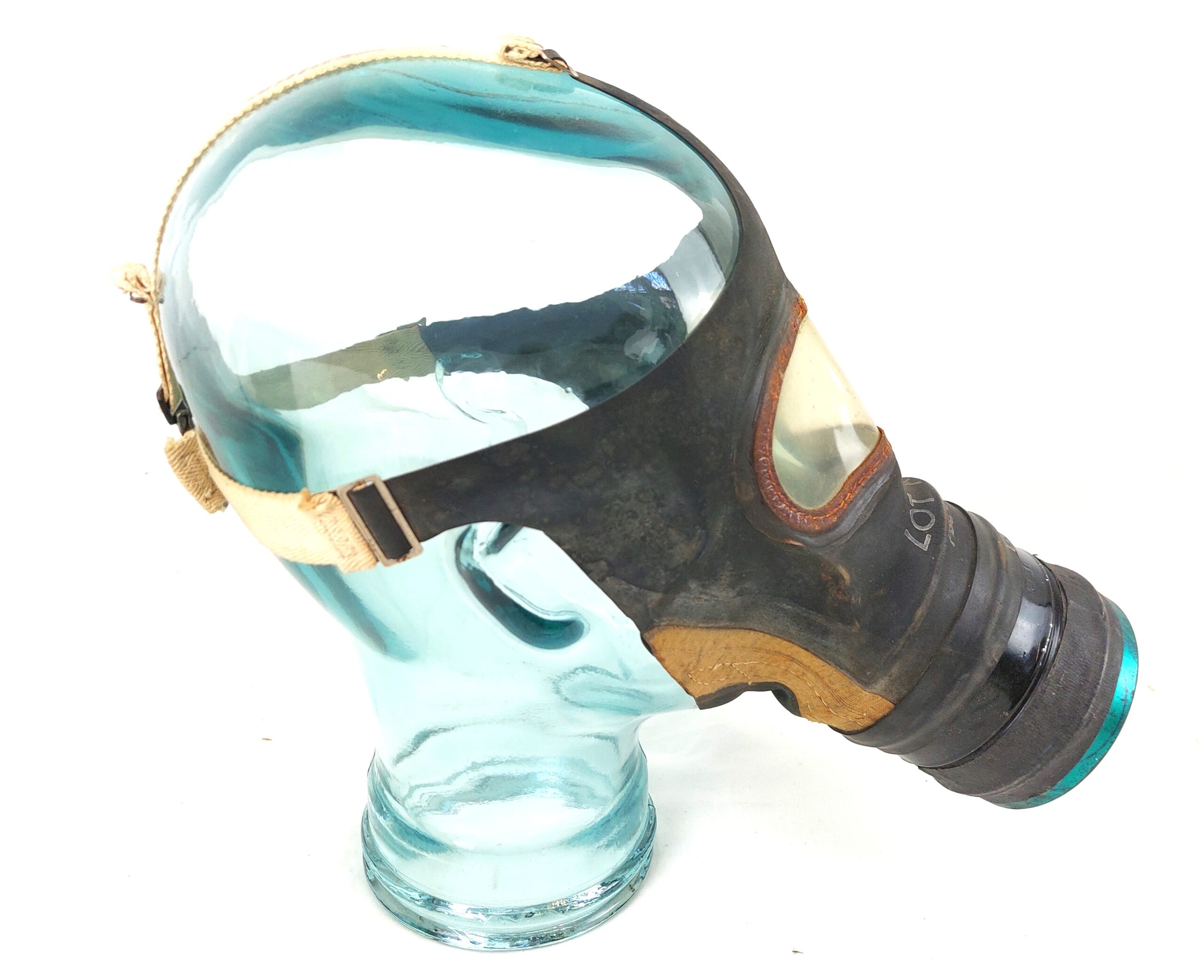 British WW2 Civilian Gas Mask Dated 1941, with WW2 German Long Gas Mask Cannister - marked L.G.P.A Paris, used in the Occupation of France - Image 4