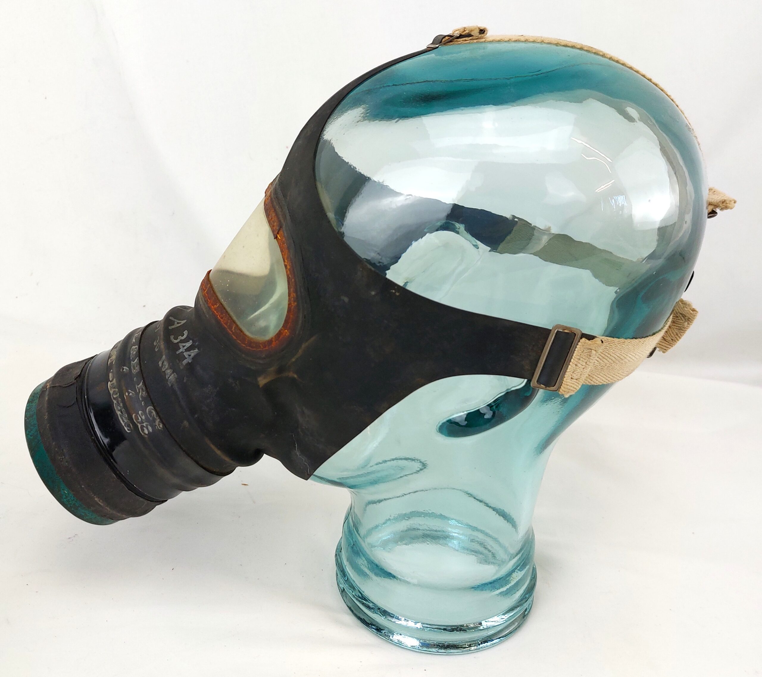 British WW2 Civilian Gas Mask Dated 1941, with WW2 German Long Gas Mask Cannister - marked L.G.P.A Paris, used in the Occupation of France - Image 6