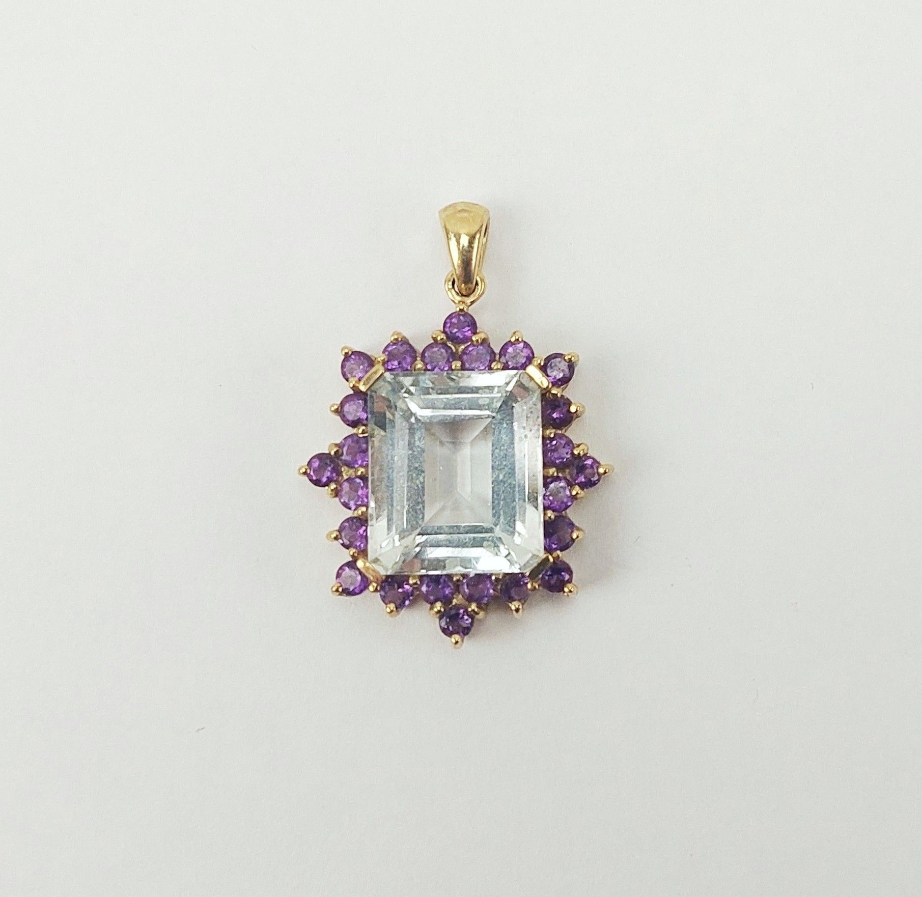 9ct Gold Topaz & Amethyst Pendant