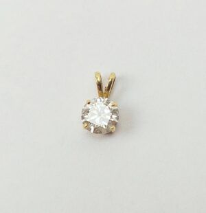 18ct Gold Cubic Zirconia Pendant