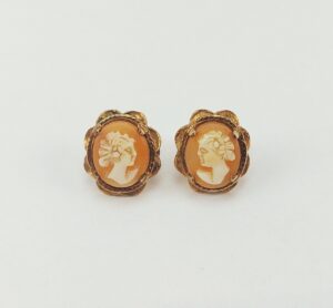 9ct Gold Cameo Stud Earrings