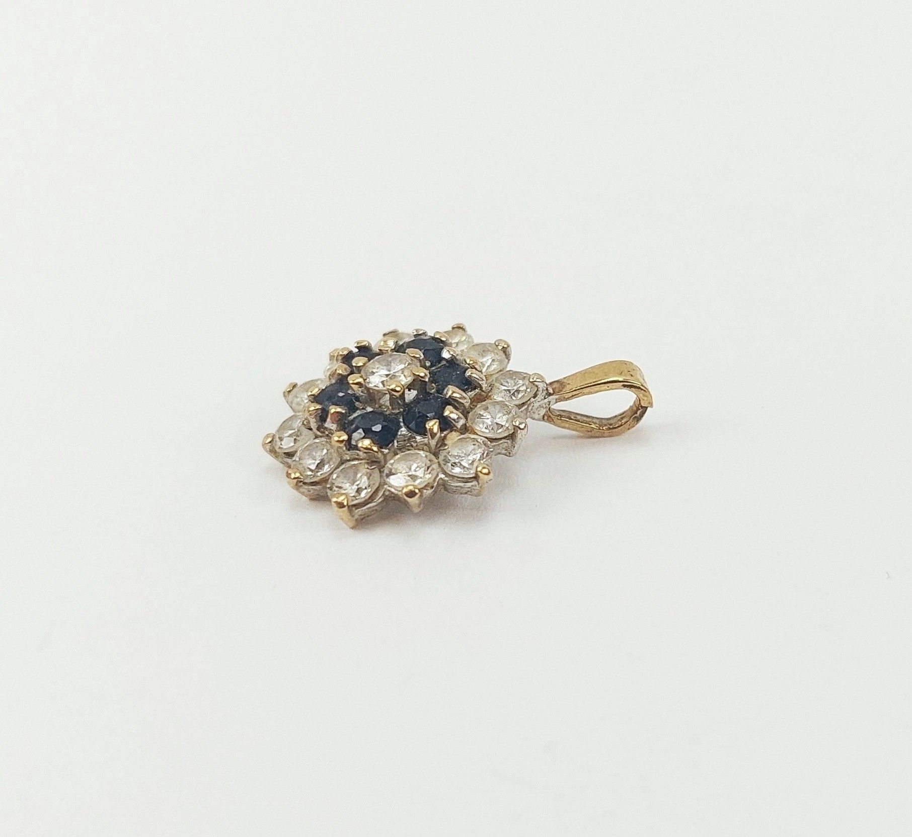 9ct Gold Sapphire & Aquamarine Flower-Head Pendant - Image 2