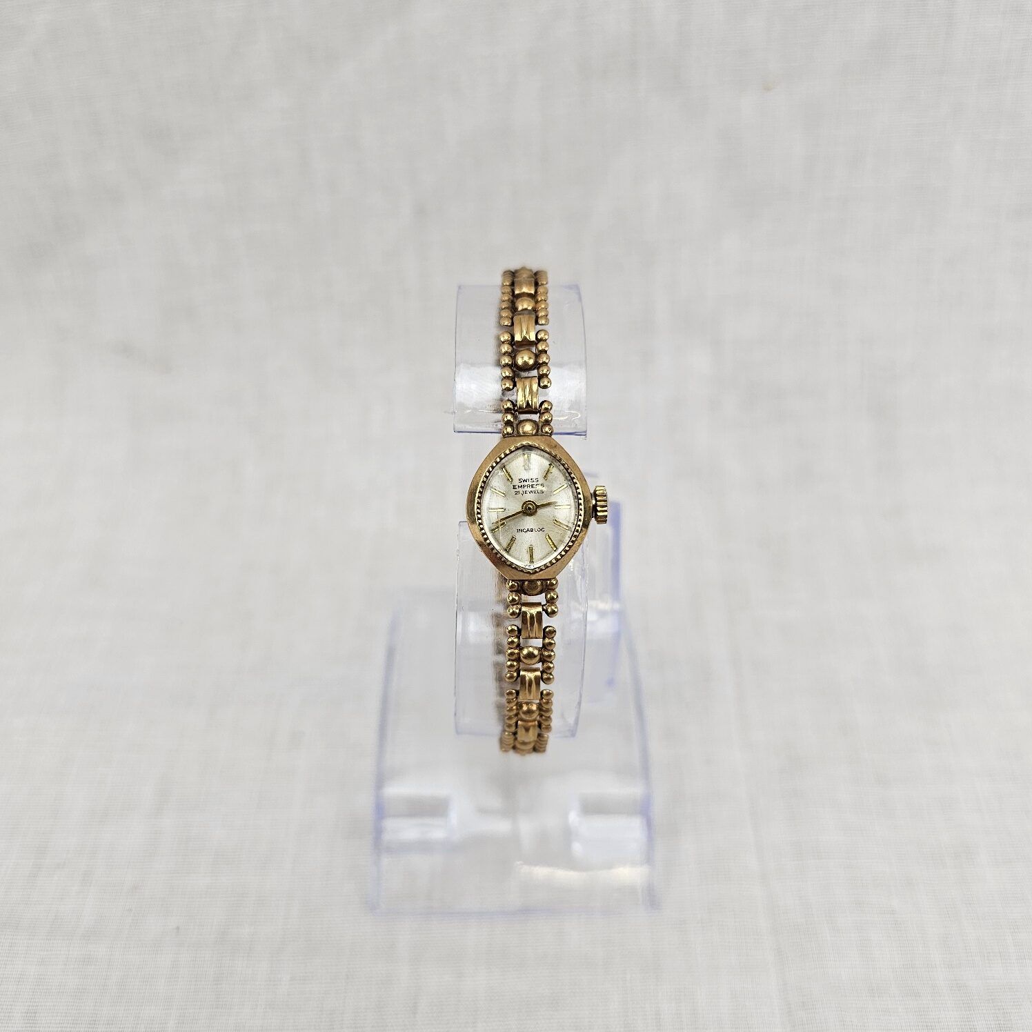 Ladies Circa 1968-69 Swiss Empress 21 Jewels 9ct Gold Incabloc Watch