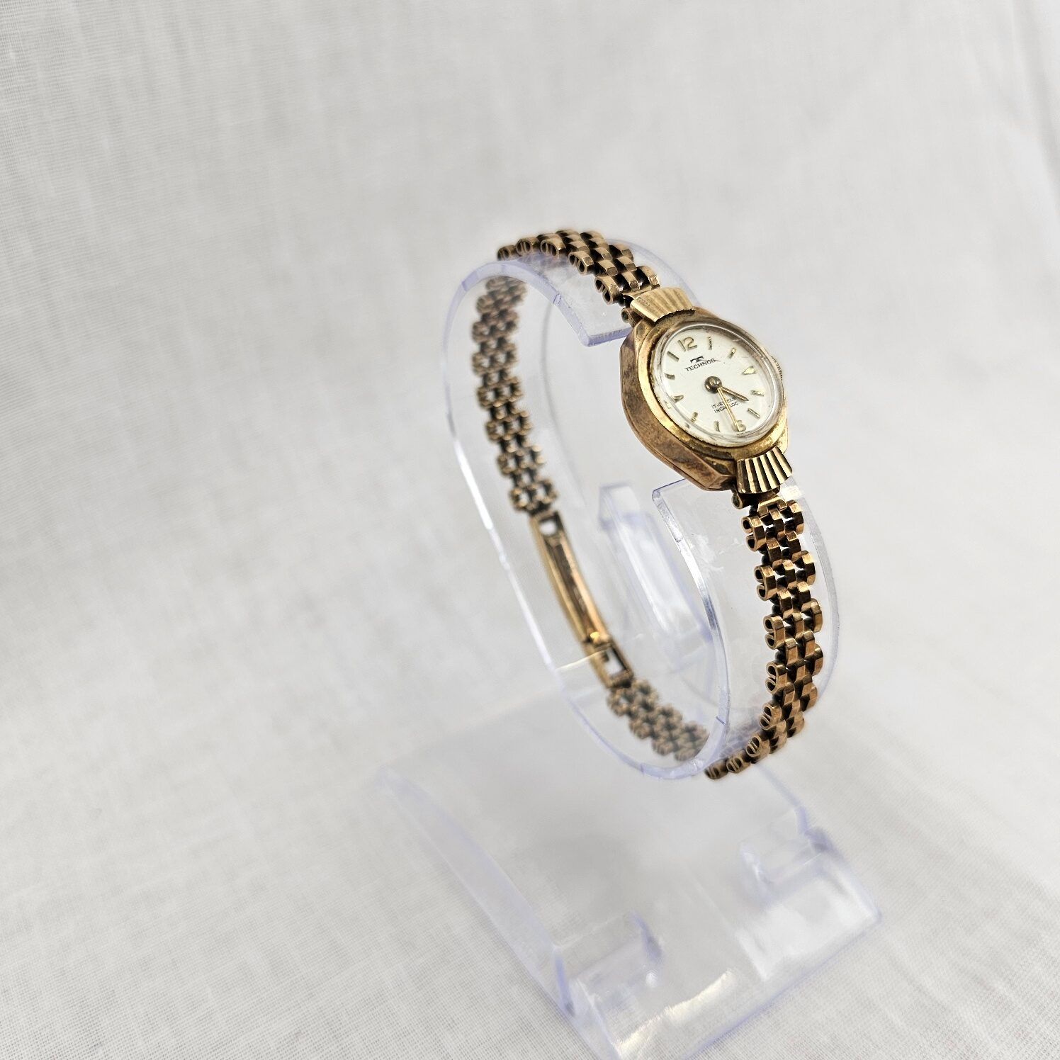 Ladies Technos 9ct Gold 17 Jewels Wristwatch - Image 4
