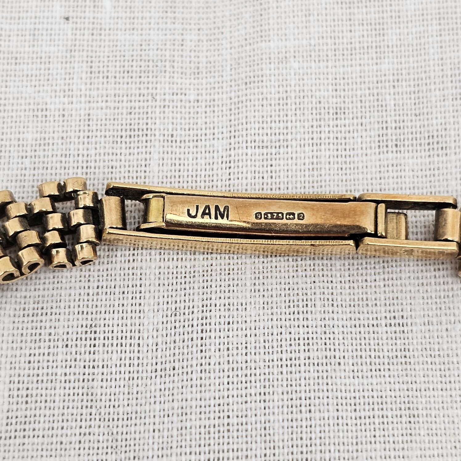 Ladies Technos 9ct Gold 17 Jewels Wristwatch - Image 6