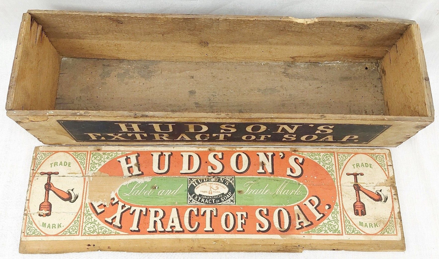 Large Vintage Hudsons Extract Of Soap Shop Advertising Box - Image 4