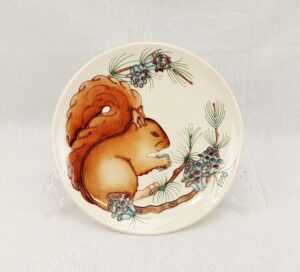 Moorcroft Squirrel Limited Edition 1995 Year Plate Designed By Rachael Bishop