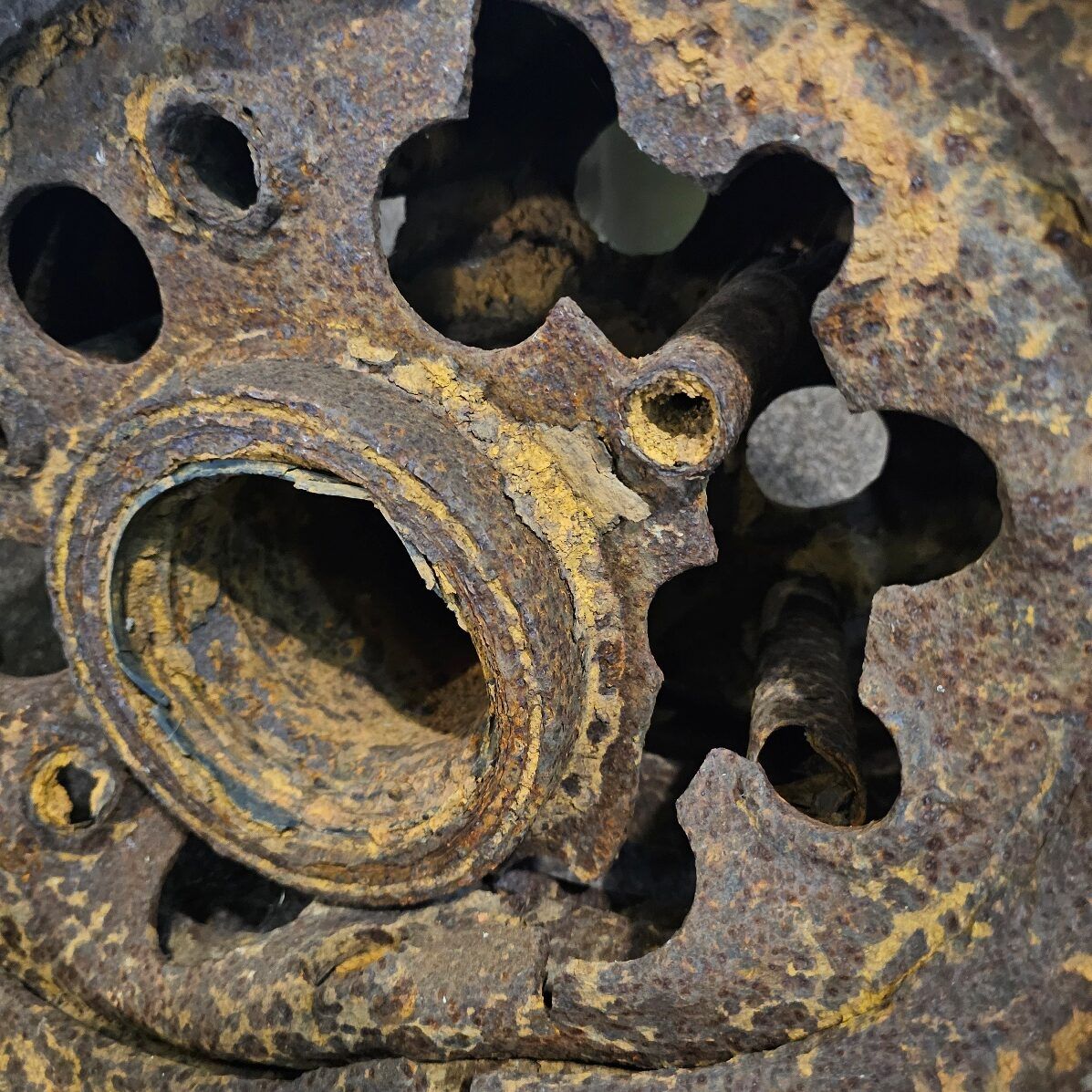 WW2 German Road Wheels of Sturmgeschütz III Tank - Image 8