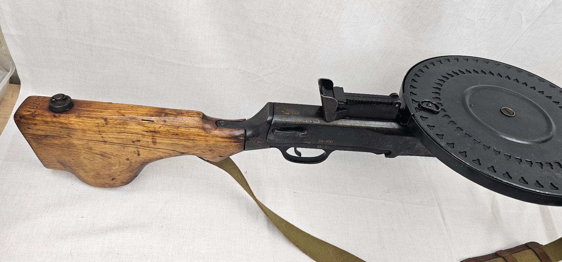 WW2 Soviet Russia 1945 Dated DP28 Light Machine Gun Sn. C3787 - Old Spec Deactivated - Image 6