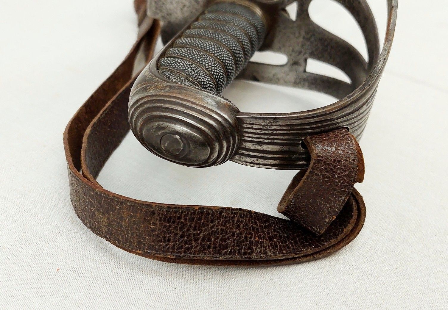 Victorian Hampshire Rifles Volunteers Officers 1892 Pattern Sword - Image 2