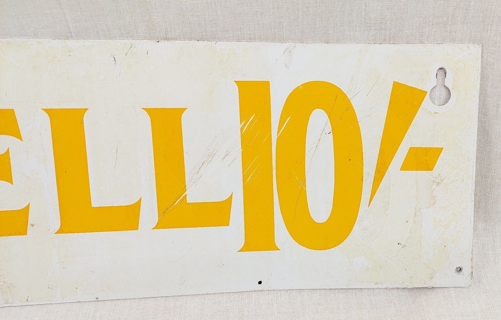 Vintage 1960s Plastic 10 Shillings Shop Sign - Image 3