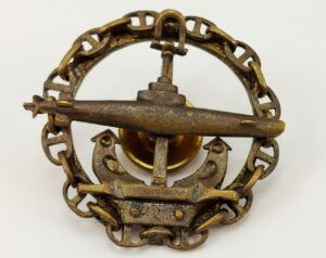 WW1 Imperial Russian Submarine Screwback Badge