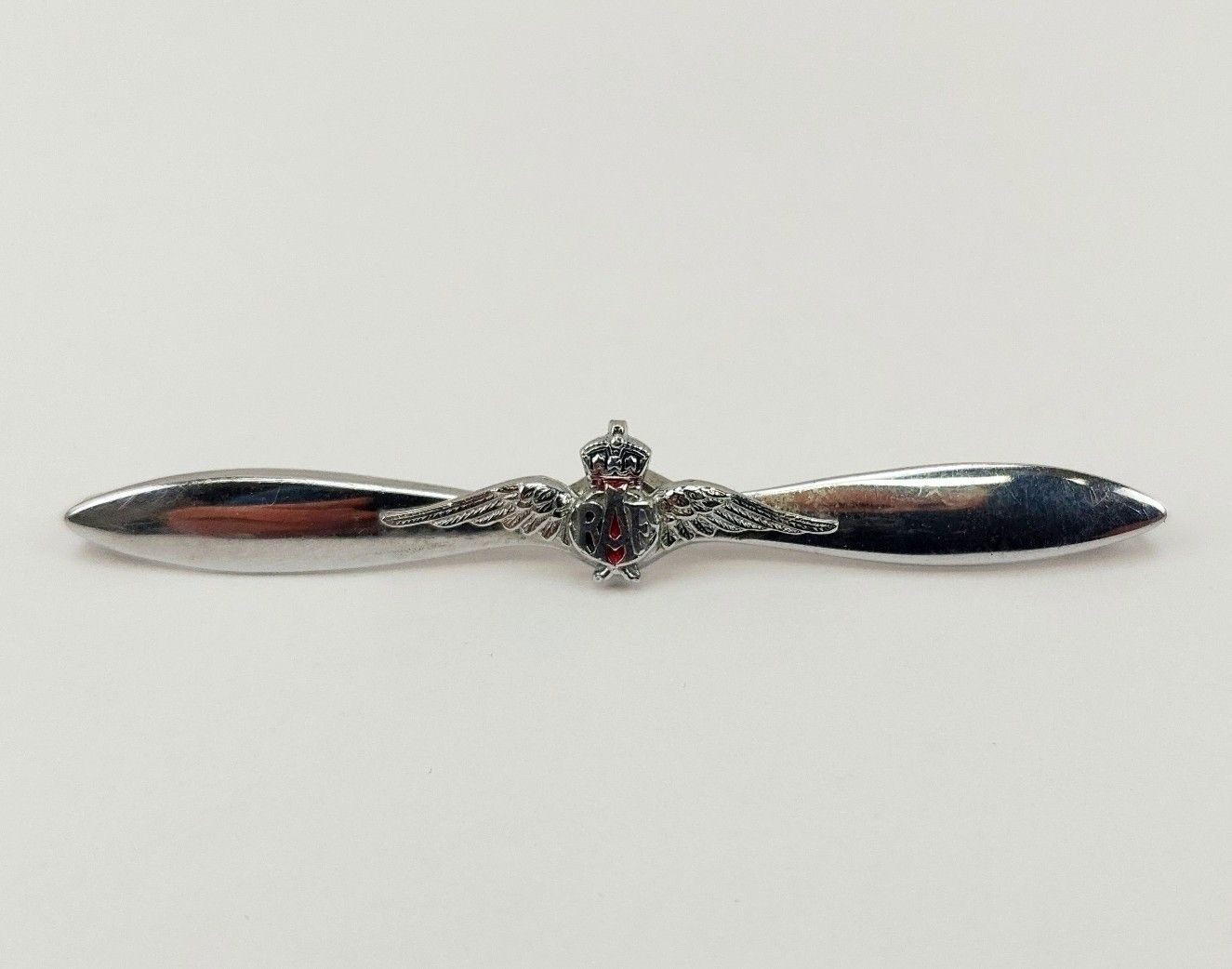 WW2 RAF Sweetheart Propeller Badge By F C & S