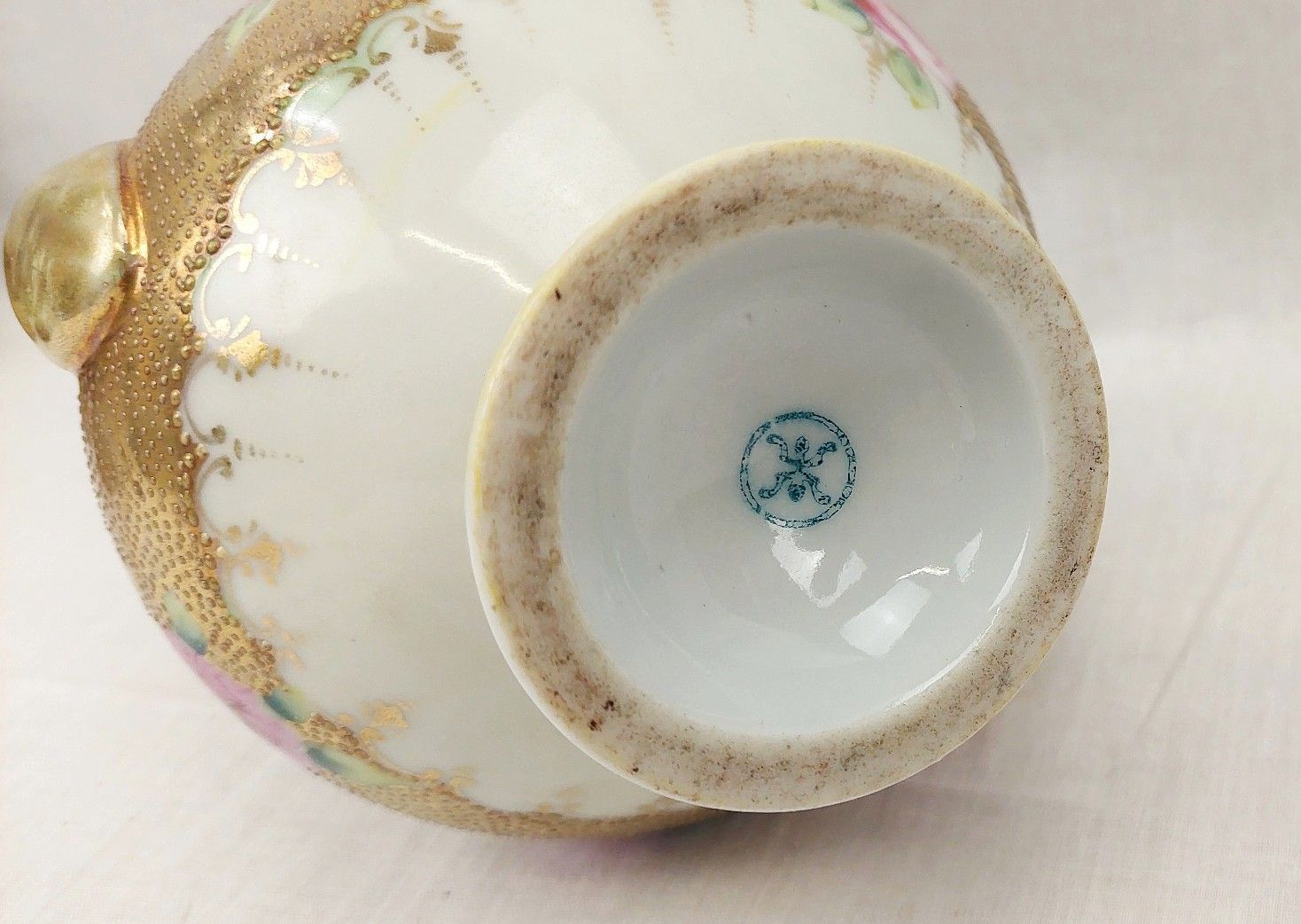 c1850 Japanese Nippon Porcelain Vase With Gilt And Roses - Image 5