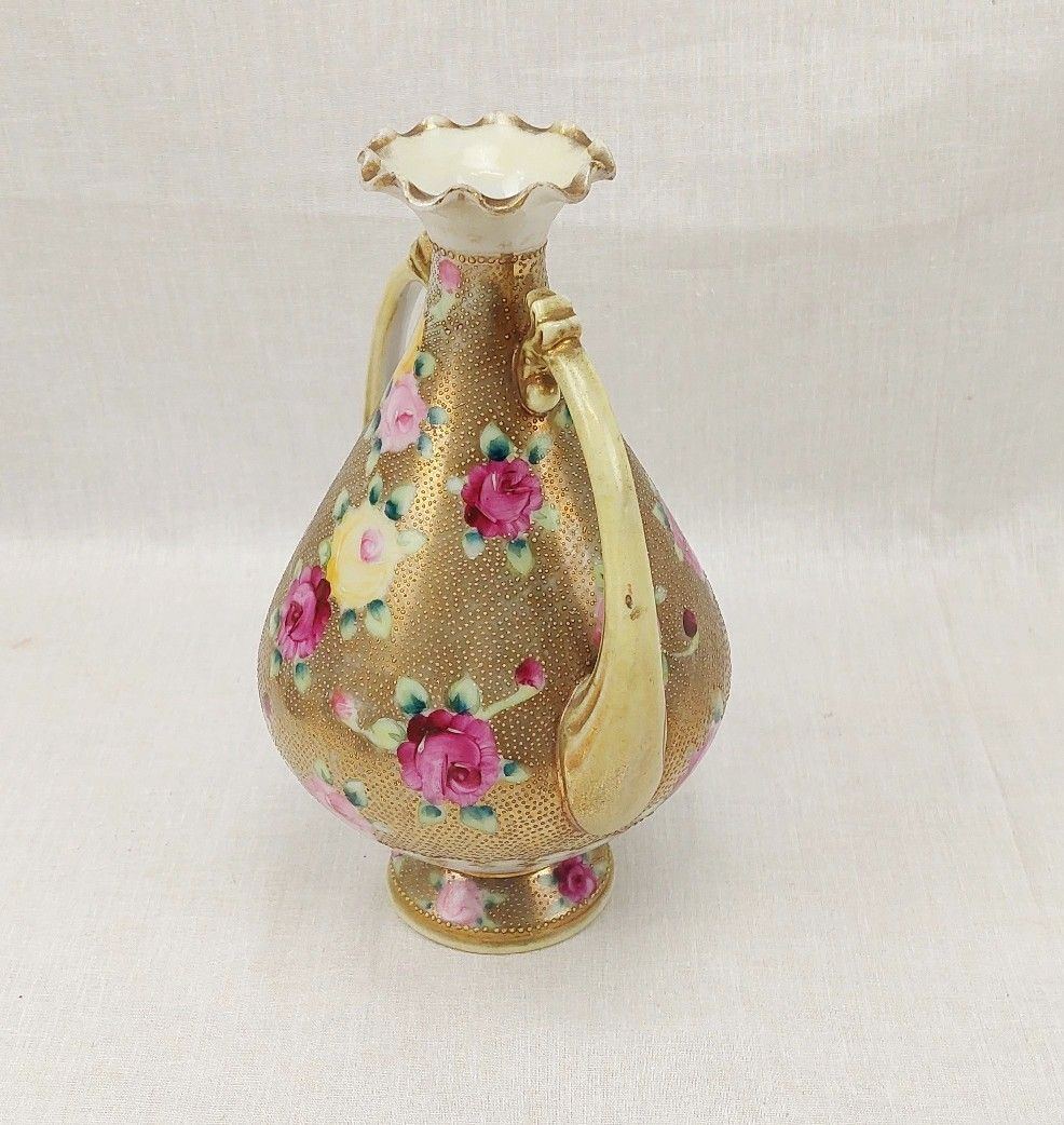 c1850 Japanese Nippon Porcelain Vase With Gilt And Roses - Image 2
