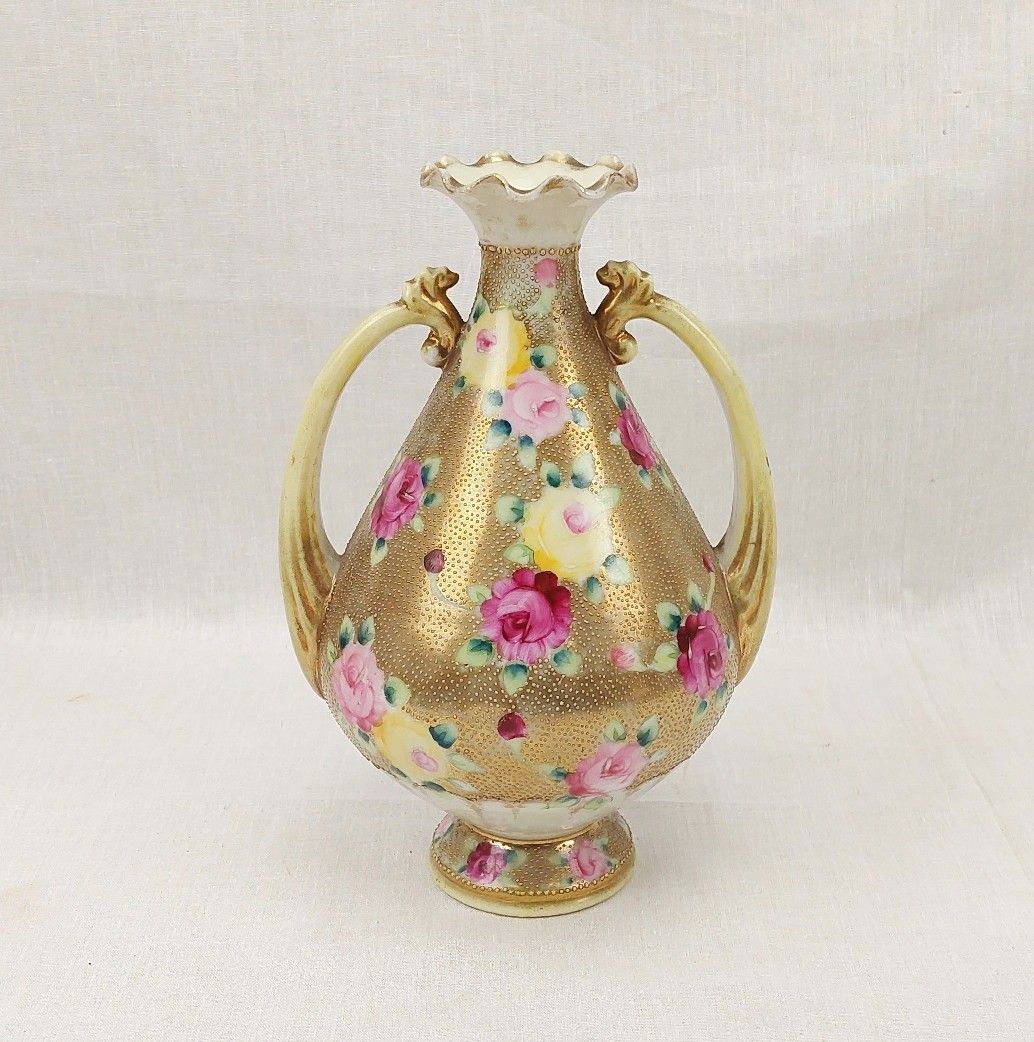 c1850 Japanese Nippon Porcelain Vase With Gilt And Roses - Image 4