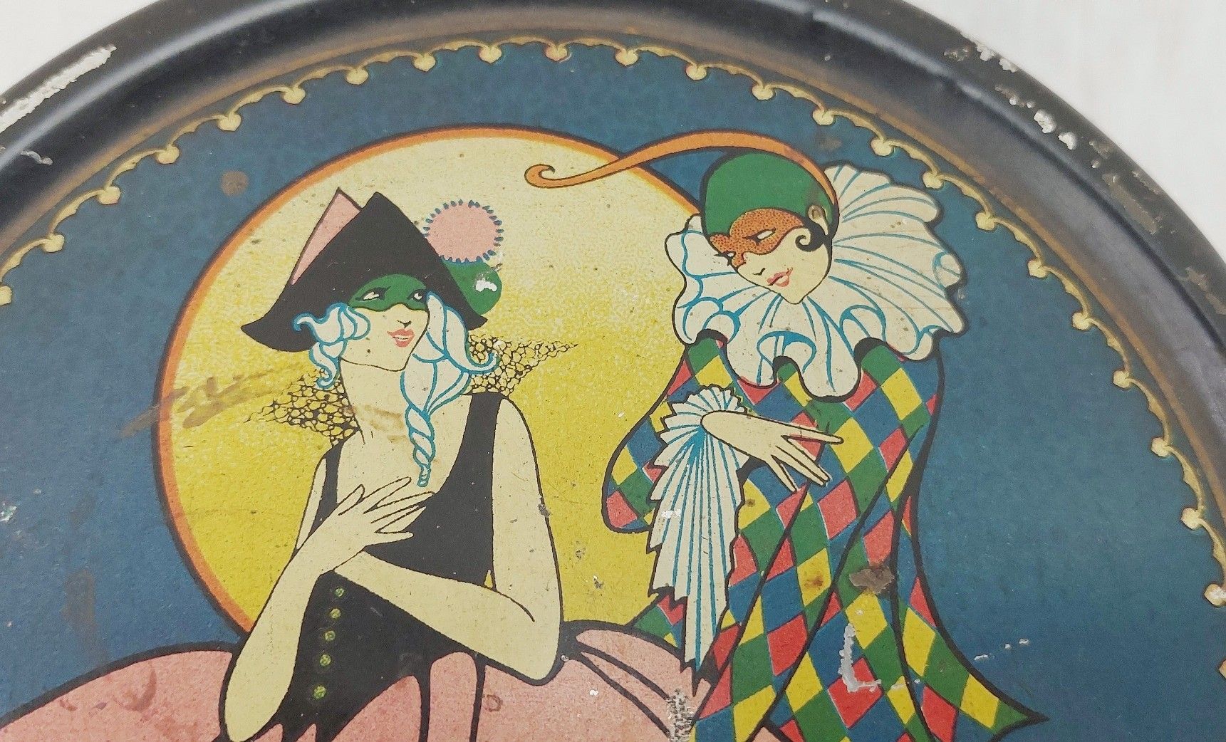 1930s Sovereign Toffee Tin - Image 7