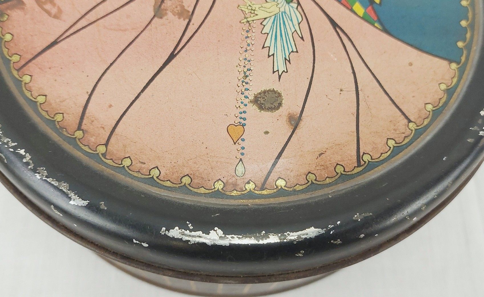 1930s Sovereign Toffee Tin - Image 6