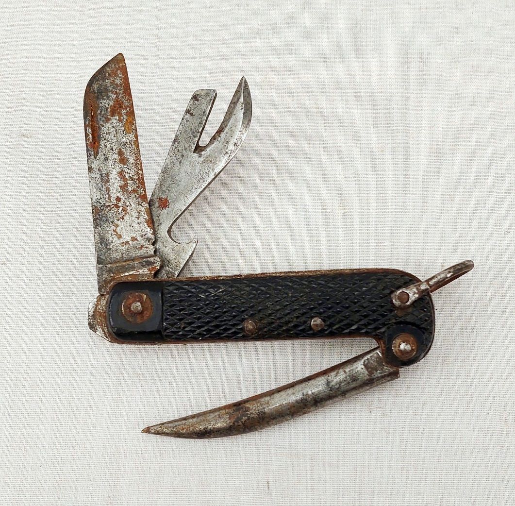 1946 Dated Royal Navy Jackknife - Image 4
