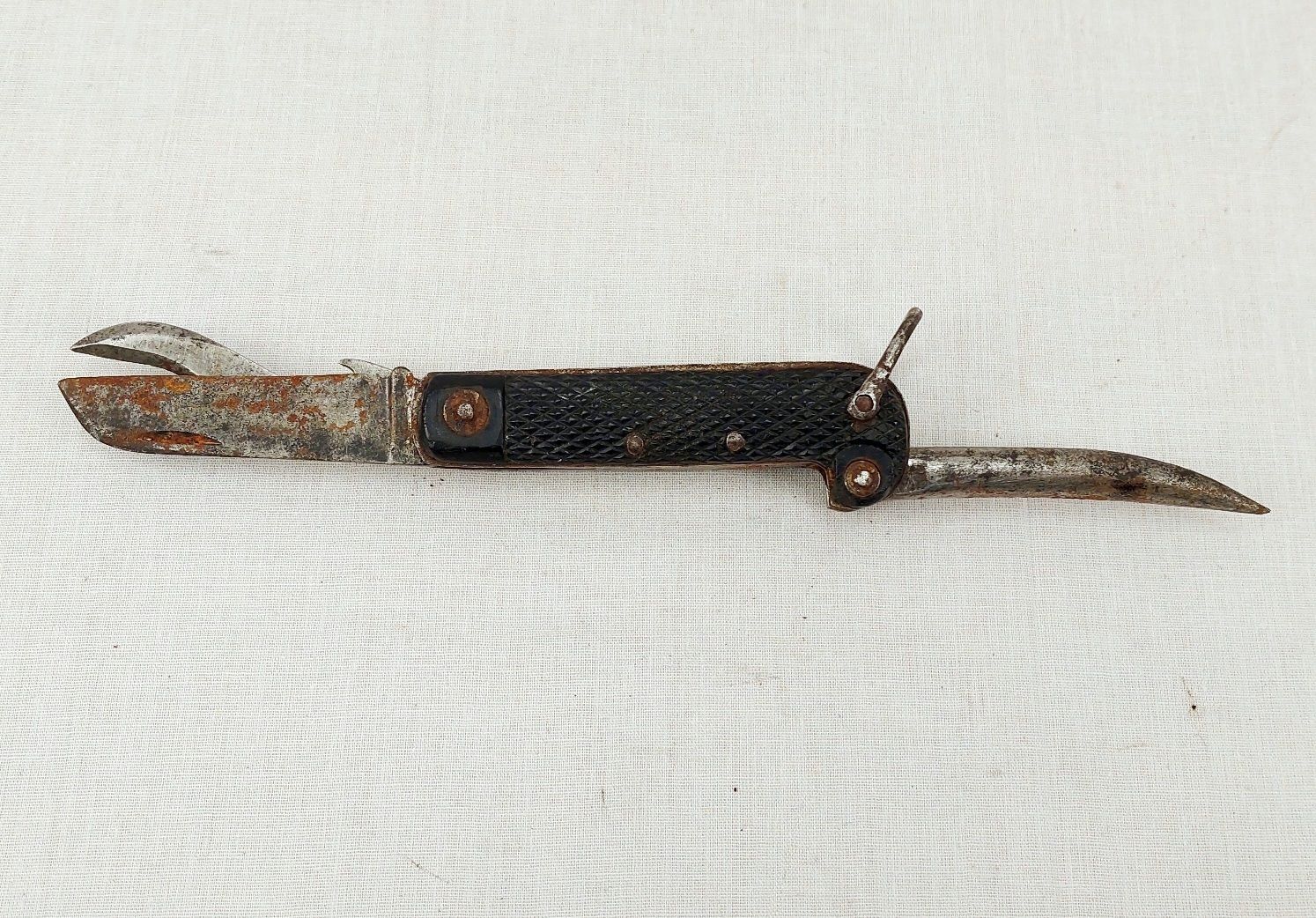 1946 Dated Royal Navy Jackknife - Image 3