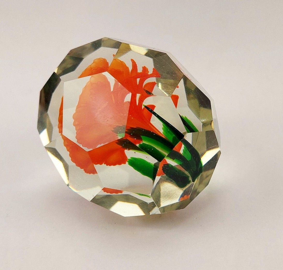 1970s Chinese Faceted Lampwork Glass Paperweight - Image 2