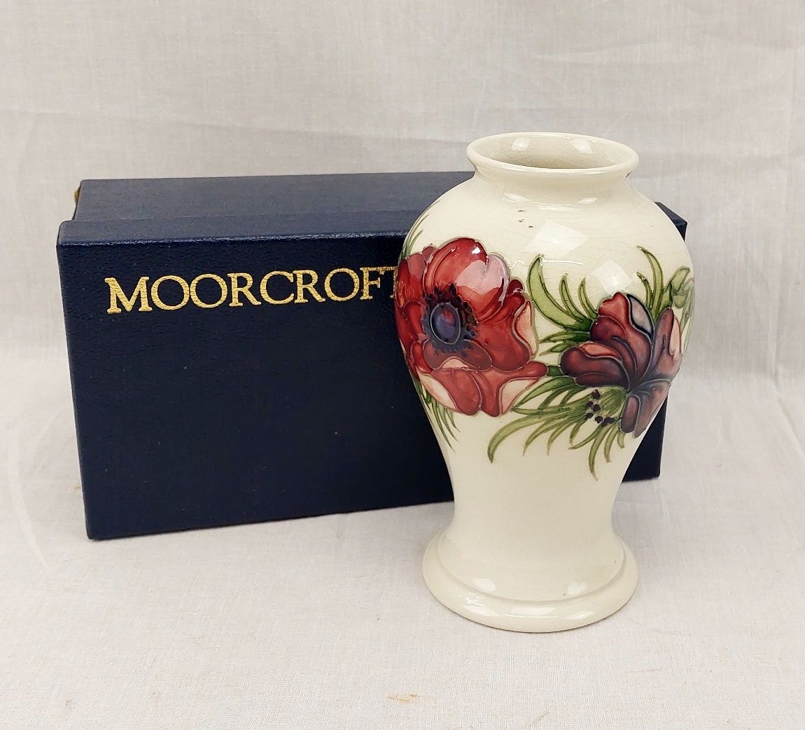 Boxed Moorcroft Cobalt White Ground Anemone Pattern Vase