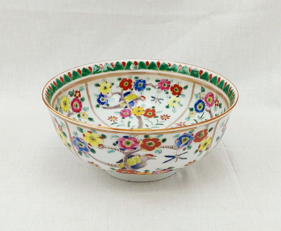 Early 20th Century Japanese Famille Verte Floral Bowl