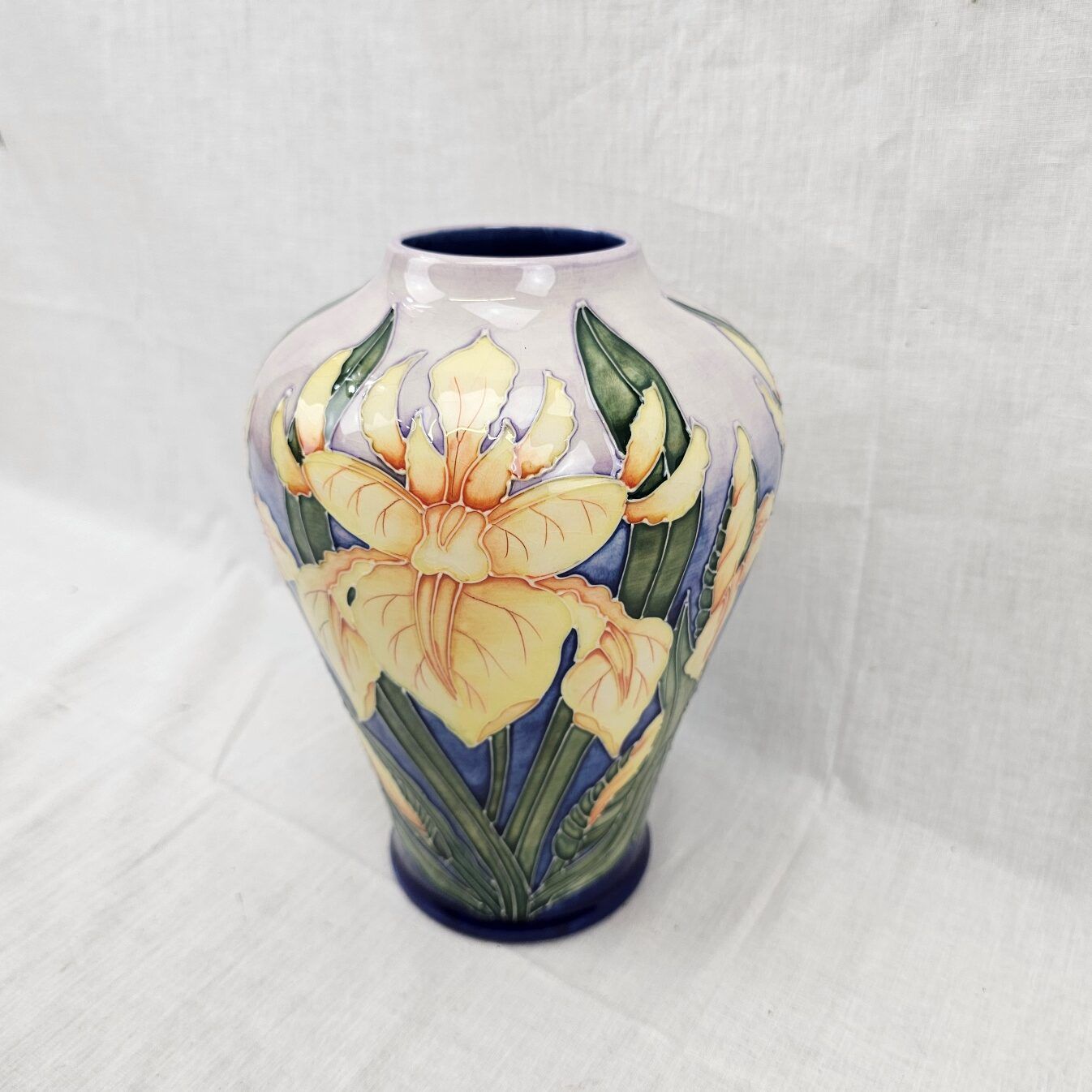First Quality Moorcroft Windrush Pattern Vase Designed By Debbie Hancock - Image 4