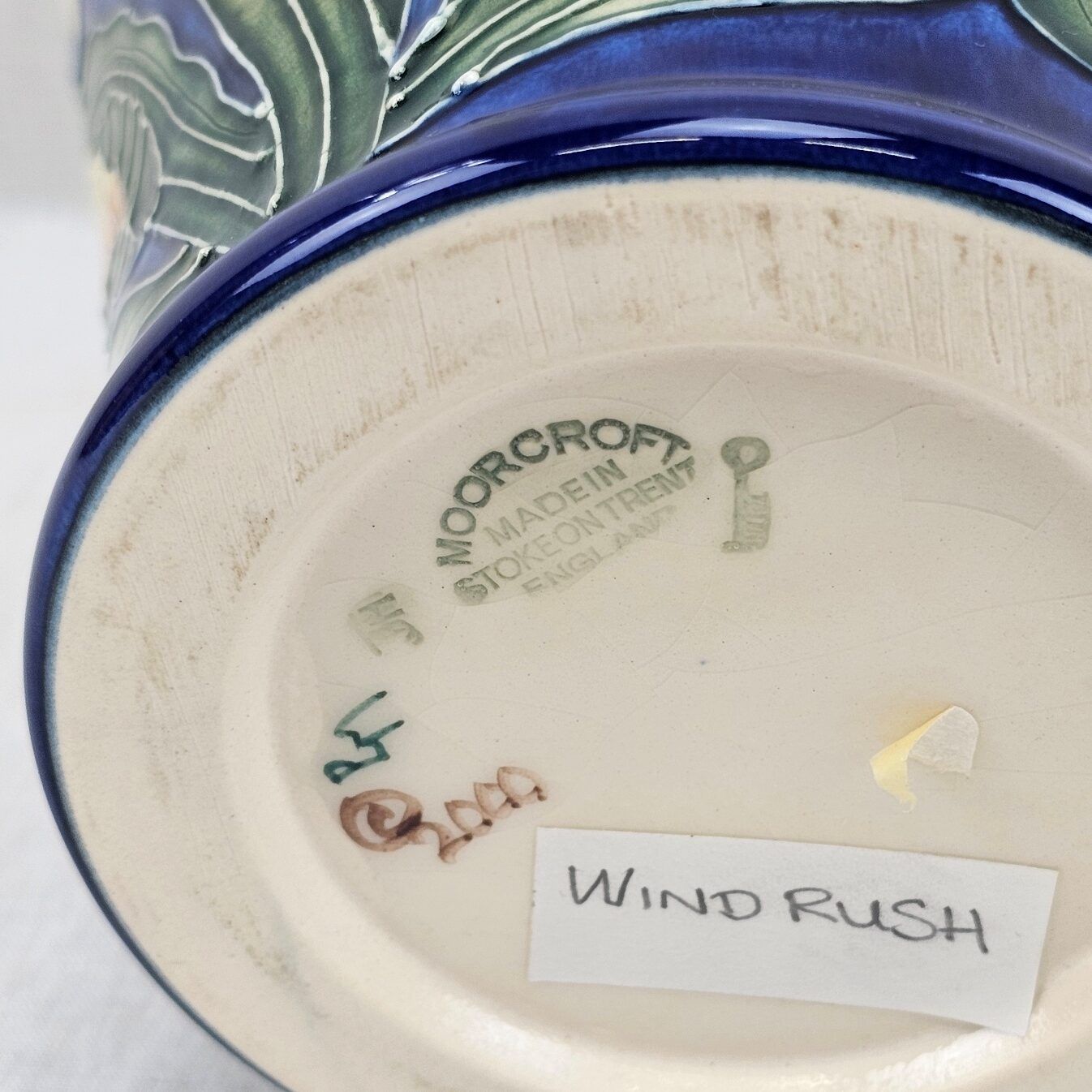 First Quality Moorcroft Windrush Pattern Vase Designed By Debbie Hancock - Image 9