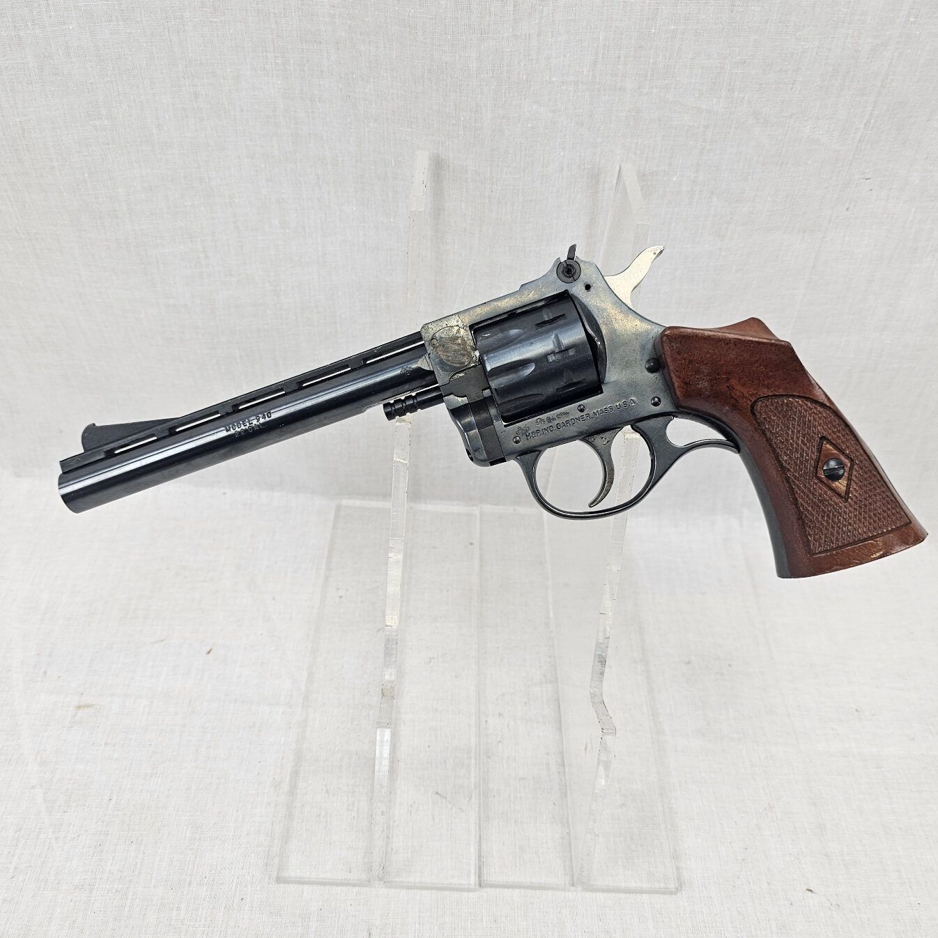 Harrington & Richardson (H&R) Model 940 Revolver Gardner Mass USA .22 Cal - EU Deactivated - Image 2