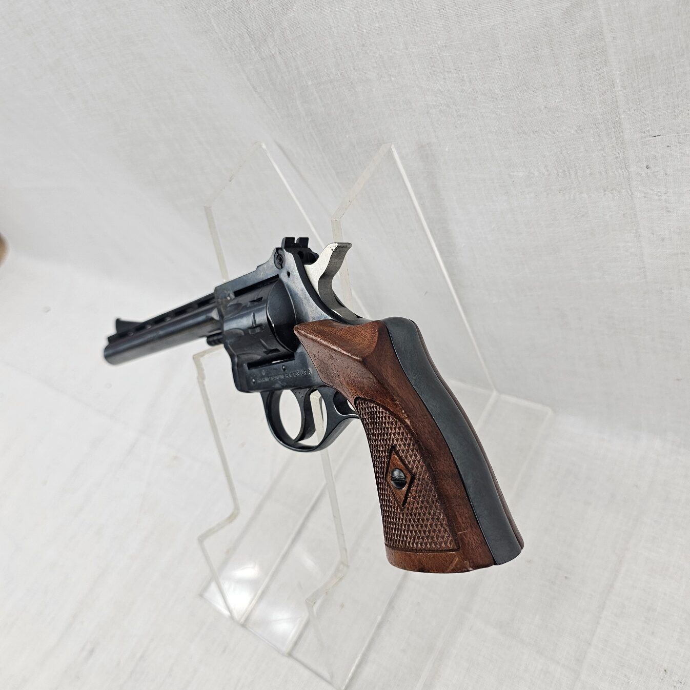 Harrington & Richardson (H&R) Model 940 Revolver Gardner Mass USA .22 Cal - EU Deactivated - Image 5