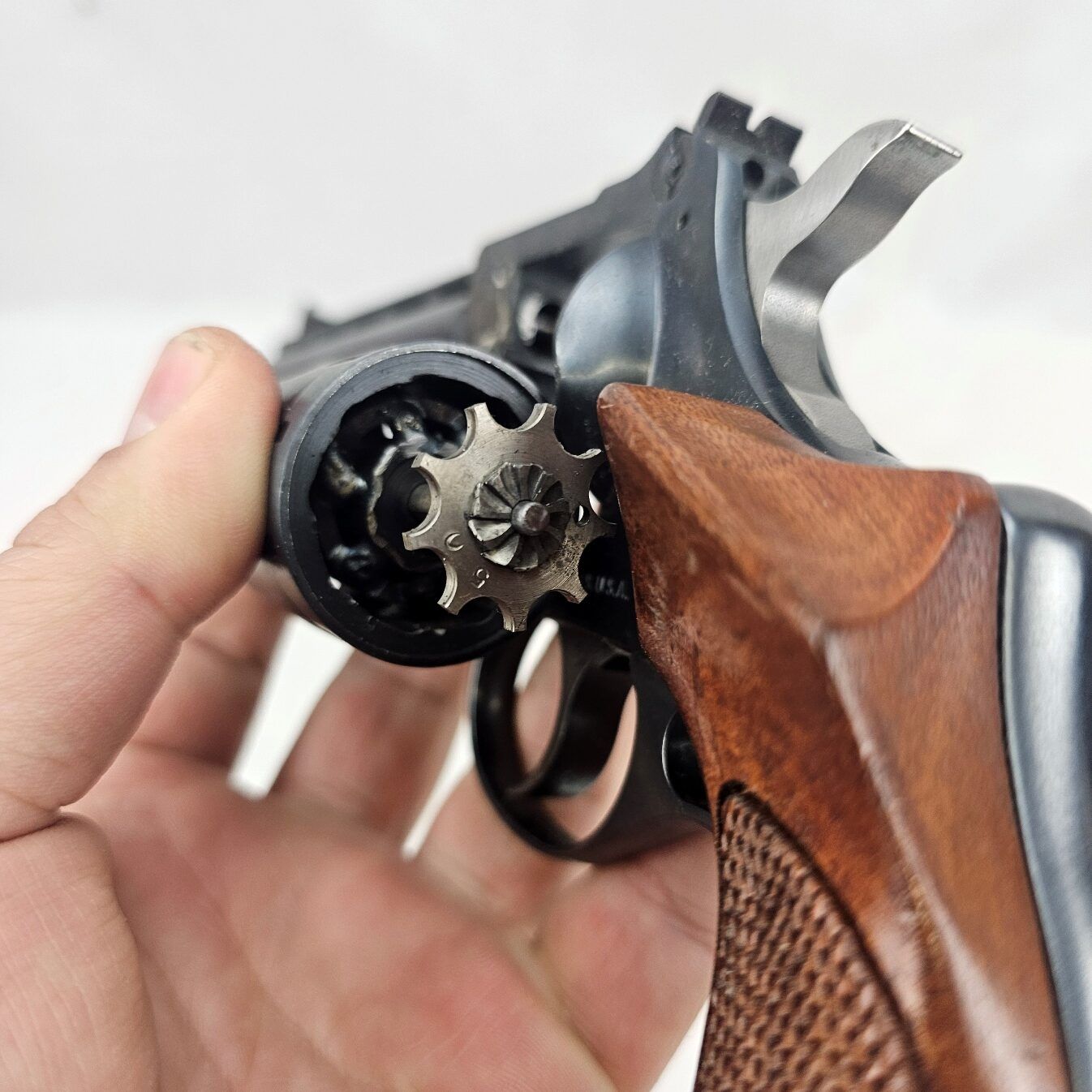 Harrington & Richardson (H&R) Model 940 Revolver Gardner Mass USA .22 Cal - EU Deactivated - Image 10