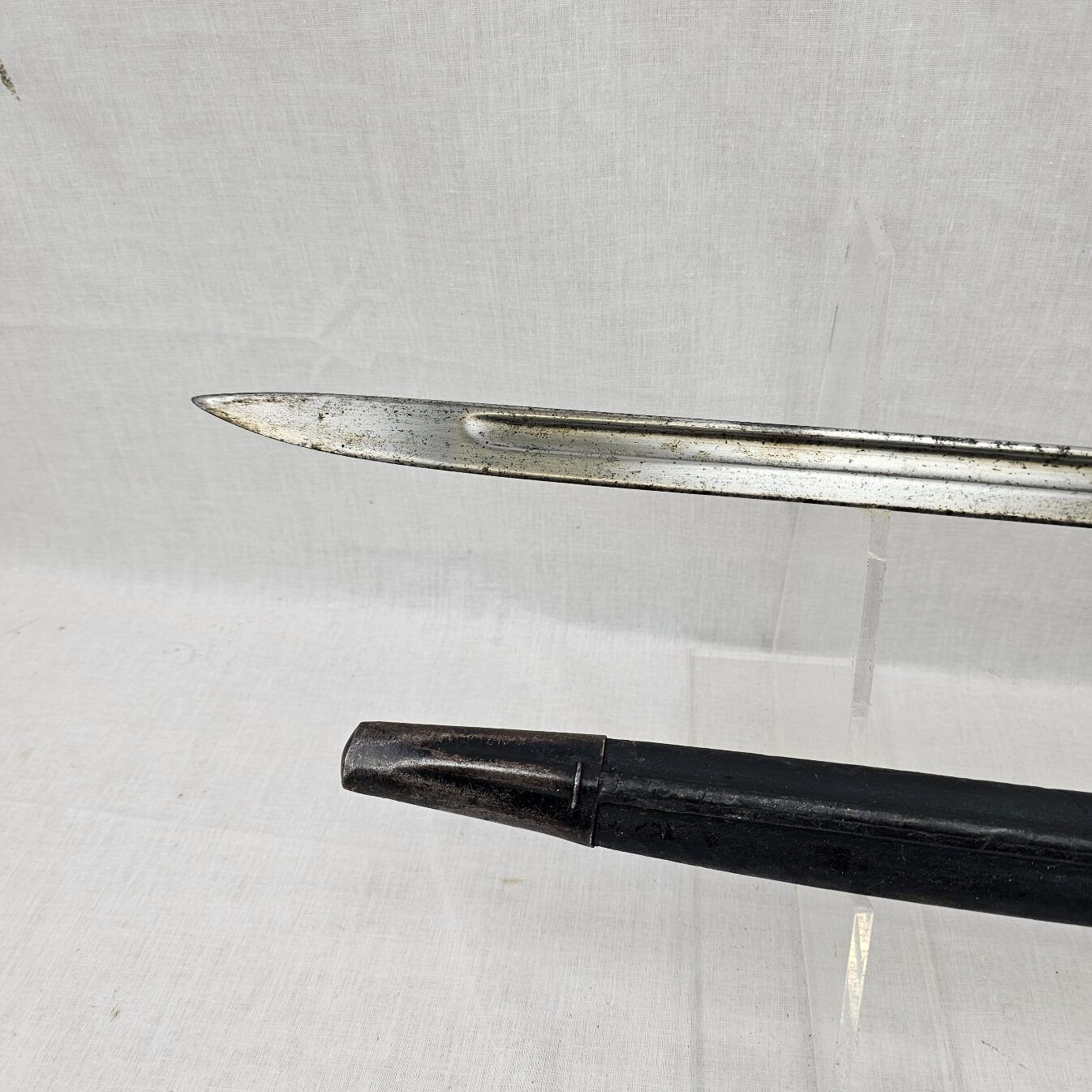 WW1 British 1918 Dated 1907 Pattern Bayonet and Scabbard - Image 11