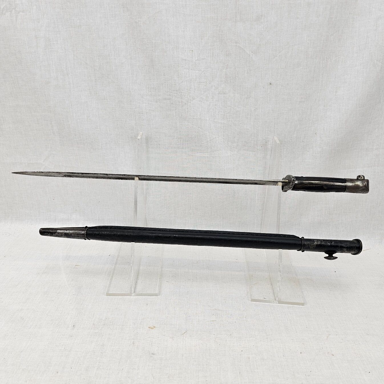 WW1 British 1918 Dated 1907 Pattern Bayonet and Scabbard - Image 6