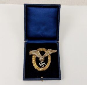 WW2 German Luftwaffe Pilot/Observer Qualification Badge By C E Junker In Case Of Issue #2