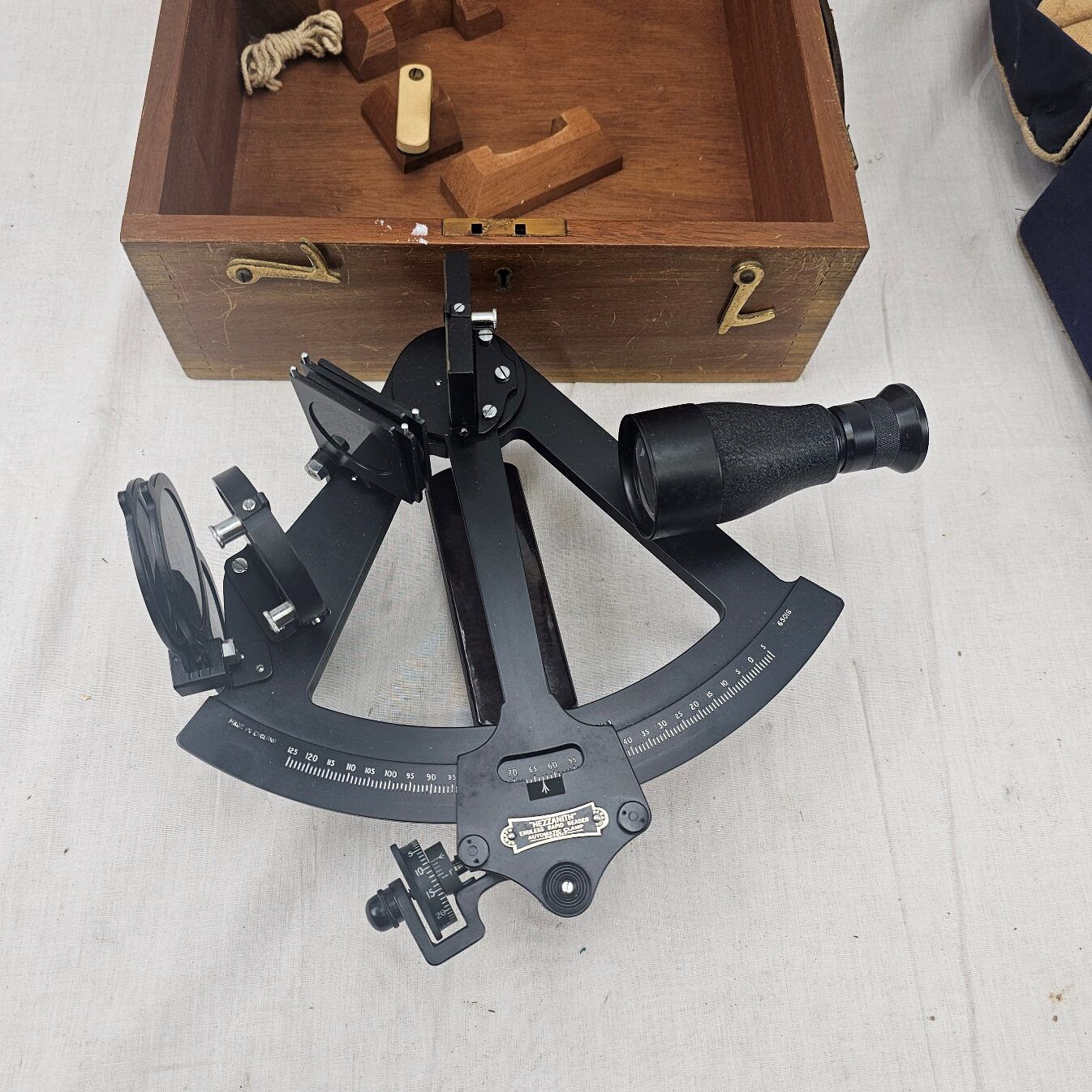 1960s Hezzanith Navigational Sextant In Fitted Wooden Case - Image 4