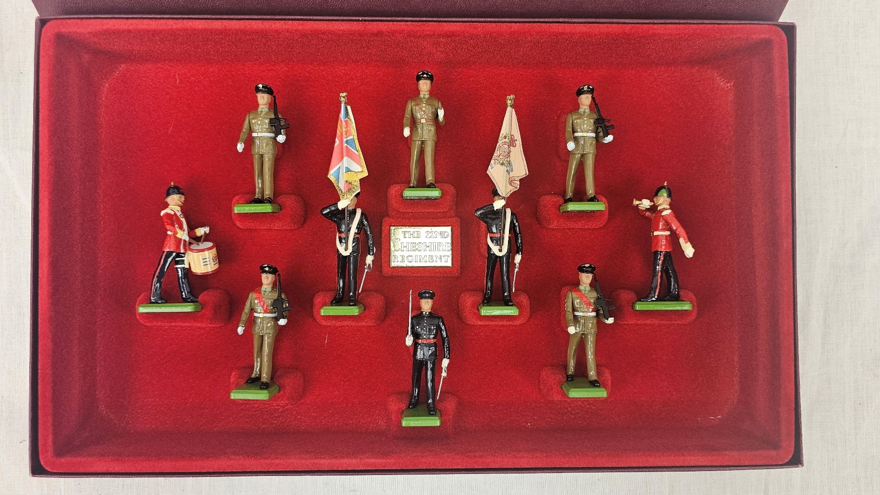 1989 Britains 5189 Limited Edition Set Of The 22nd Cheshire Regiment - Image 2