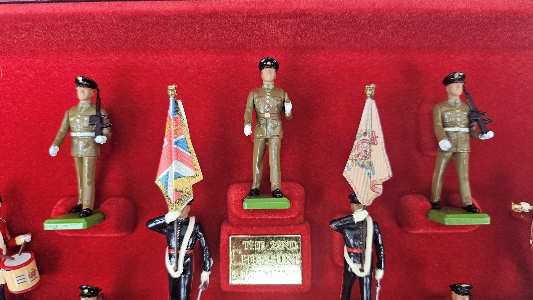 1989 Britains 5189 Limited Edition Set Of The 22nd Cheshire Regiment - Image 3