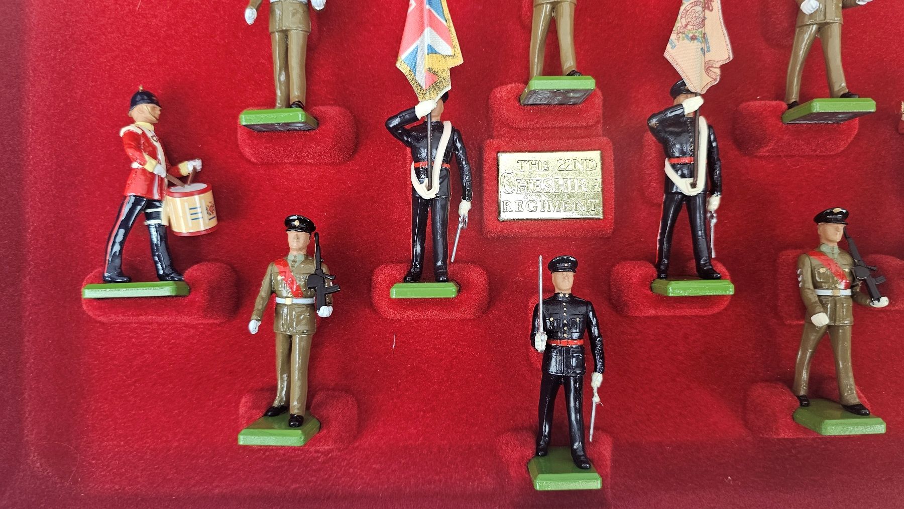 1989 Britains 5189 Limited Edition Set Of The 22nd Cheshire Regiment - Image 4