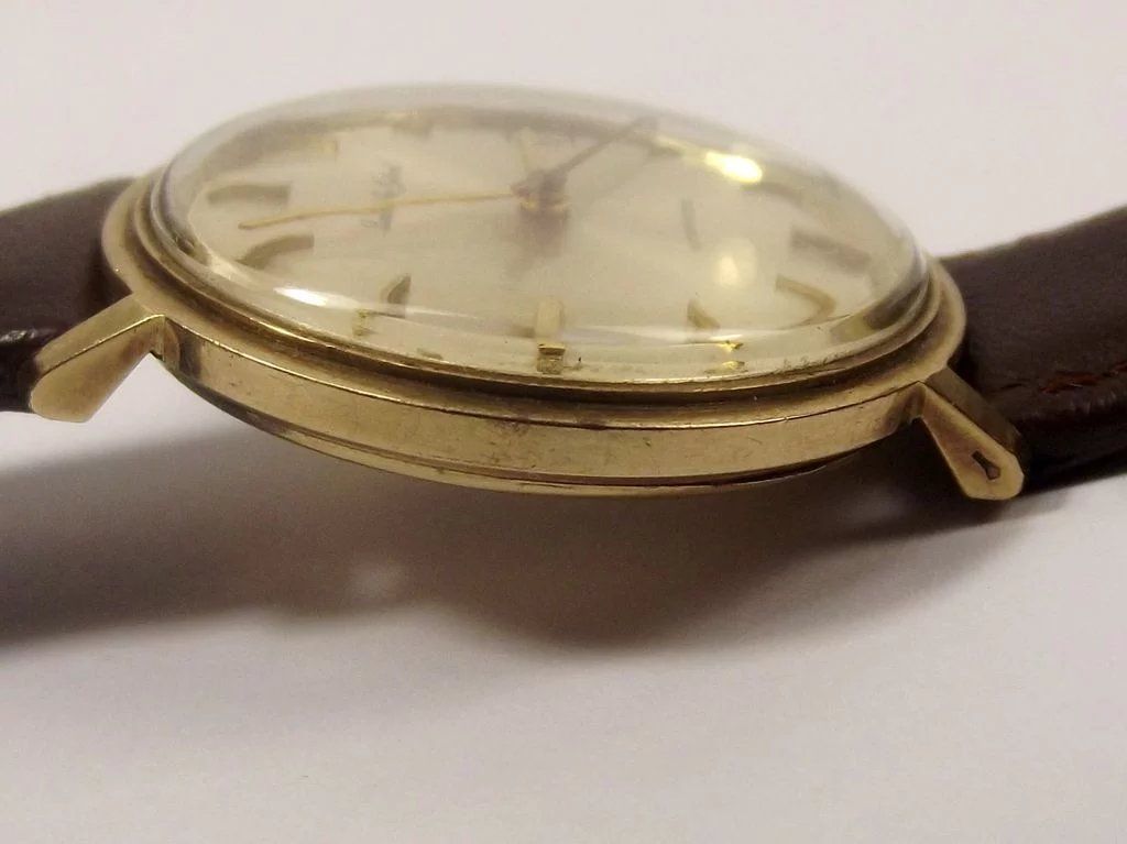 9ct Gold Bueche Girod Automatic Gents Watch YG-11615-1 - Image 9