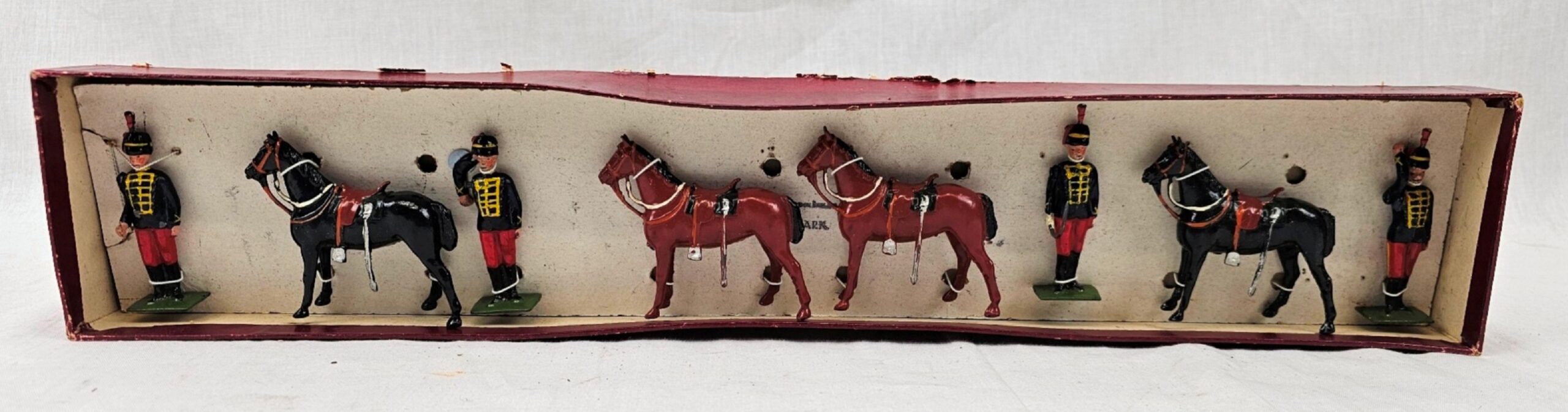 Boxed c1940 W. Britains Toy Soldiers 182 11th Hussars (Dismounted)