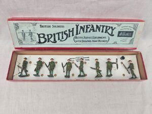 Britains Toy Soldiers British Infantry Set No. 195 From The 1930's