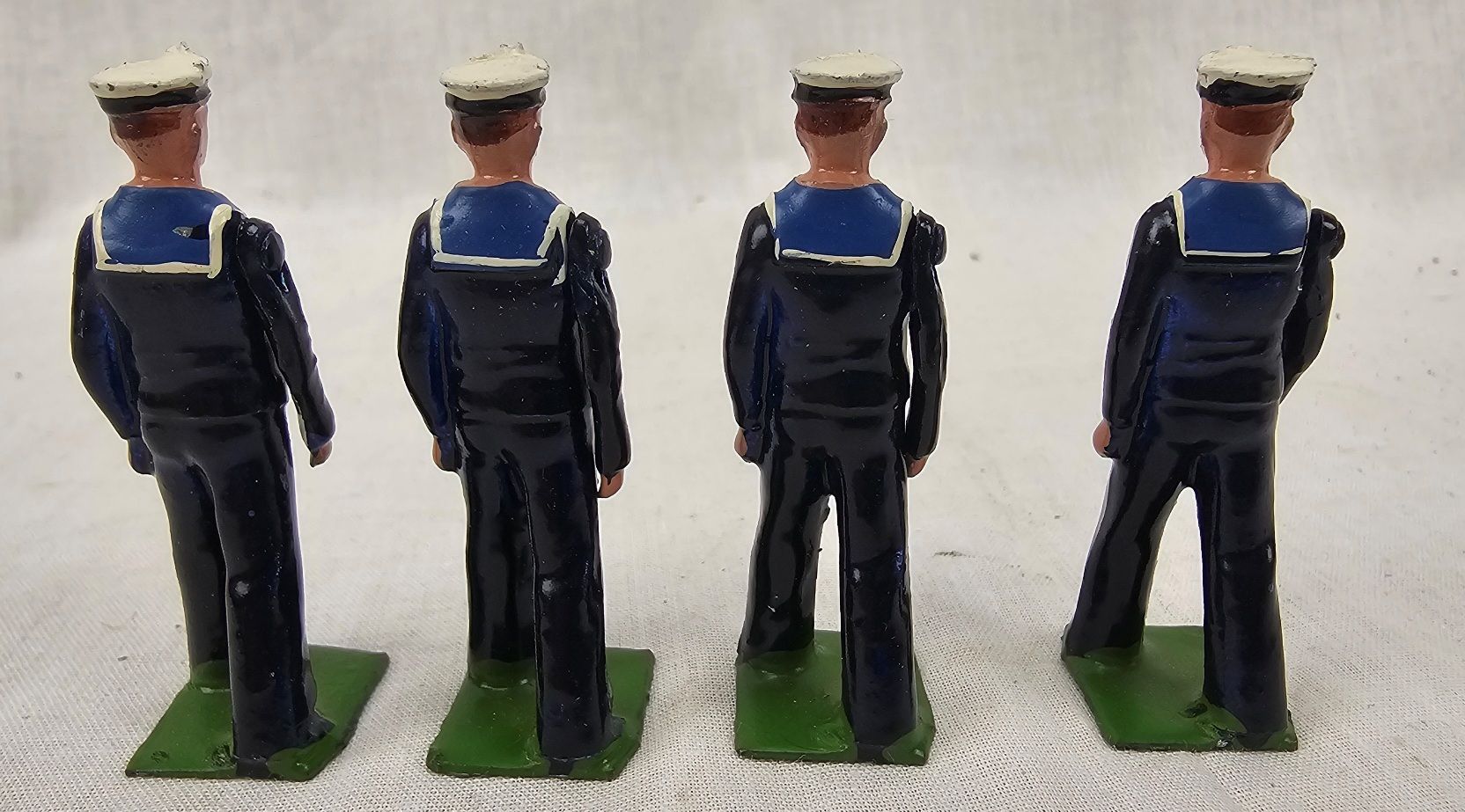 Britains Toy Soldiers 78 Bluejackets Of The Royal Navy 8 Figures Whisstock Box - Image 6