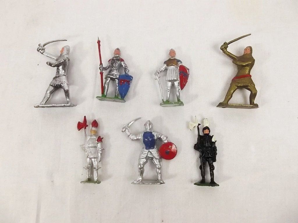 Crescent Toys Medieval Knights Set Circa 1953 - Image 5