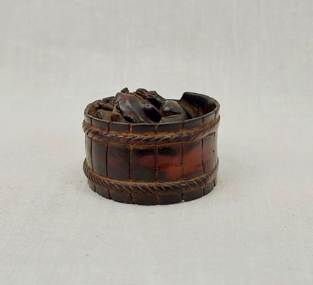 Japanese Edo Period Boxwood Netsuke of a Rat or Mouse in a Barrel - Image 7