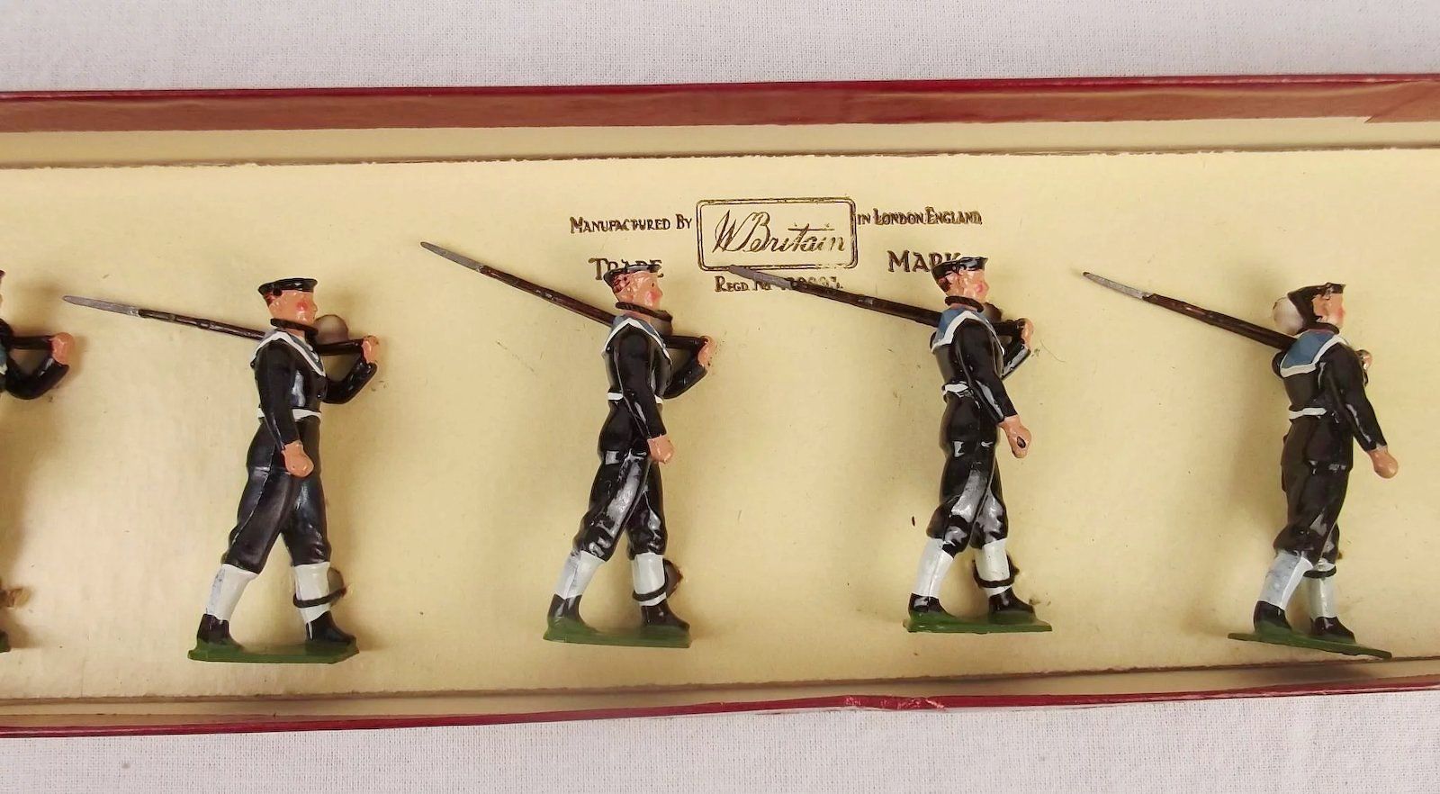Pre-War Boxed Britains Types Of The Royal Navy – No.2080 Royal Navy - Image 3