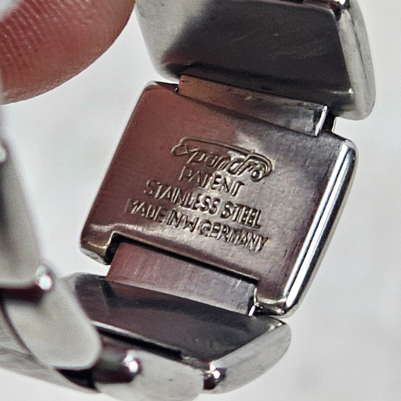 Swiss Made Cyma Vintage Wristwatch 15 Jewels Shock Absorber - Image 7